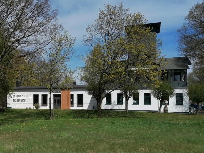 In Der Brennerei Moenchgut * Middelhagen